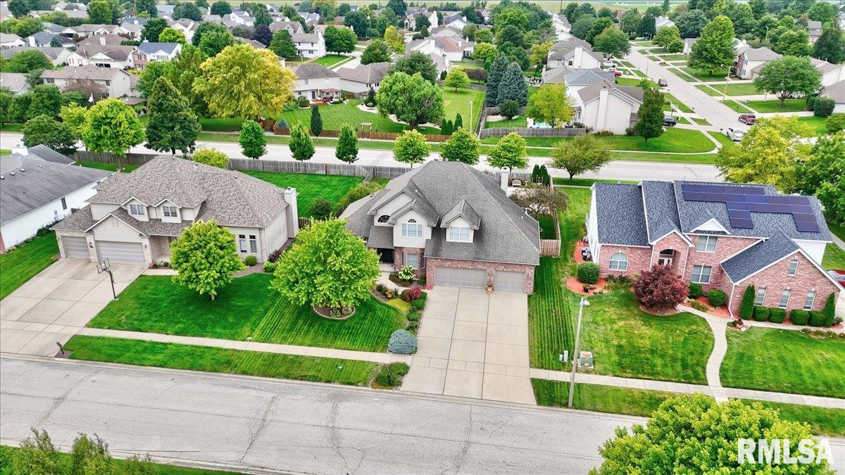 2705 Dickens Drive Springfield, IL 62711 - Photo 5 of 68