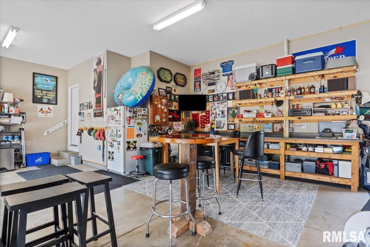 2705 Dickens Drive Springfield, IL 62711 - Photo 60 of 68