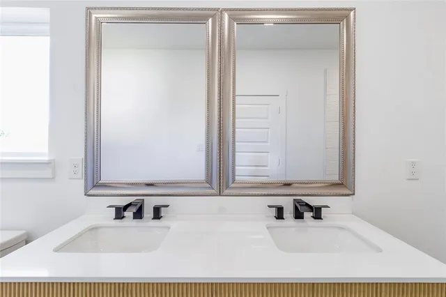 $290,000 | 101 Baker B Ranch Road, Trinidad, TX 75163