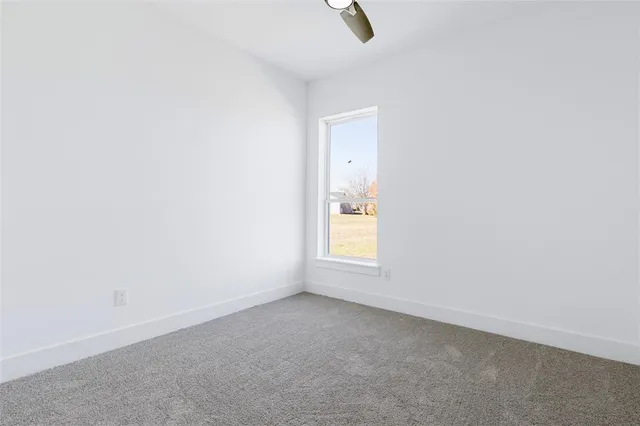 $290,000 | 101 Baker B Ranch Road, Trinidad, TX 75163