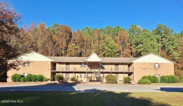 $900 | 2924 West Hills Drive, Unit H, Greenville, NC 27834