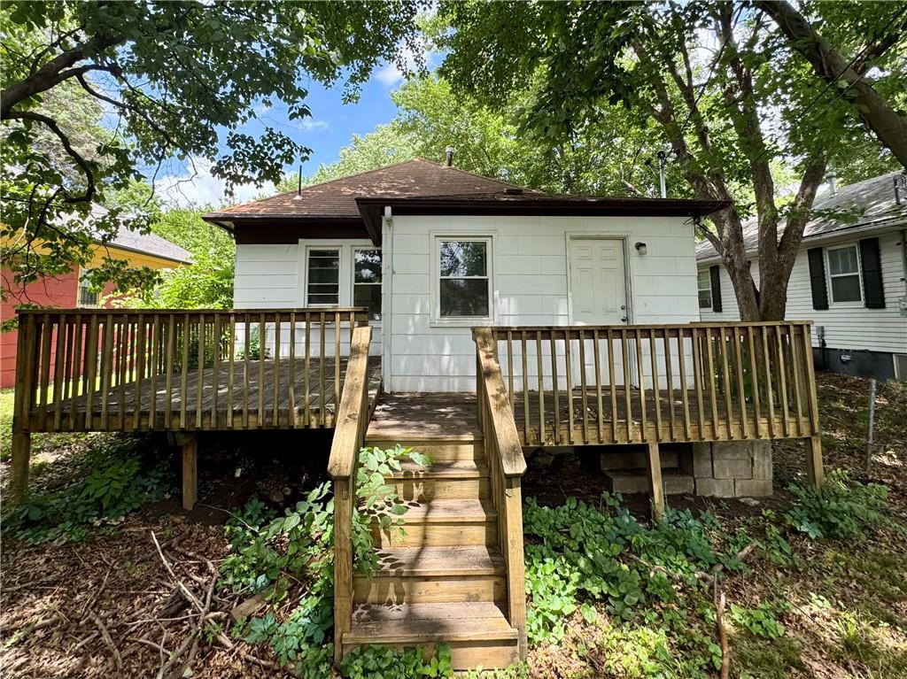 709 Rhodes Avenue Grandview, MO 64030 - Photo 18 of 23