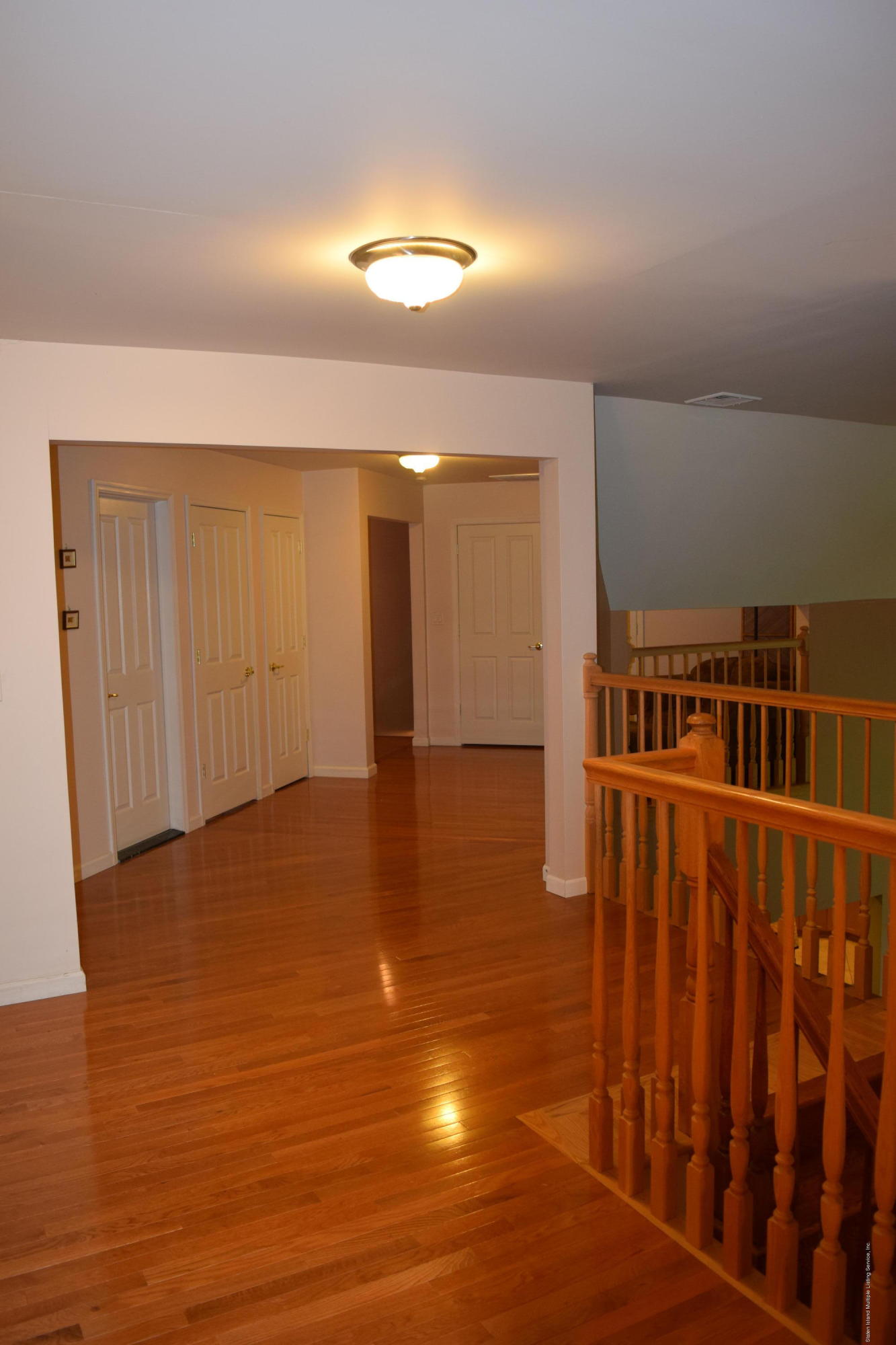 337 St George Road Staten Island, NY 10306 - Photo 13 of 20 Upstairs Hall