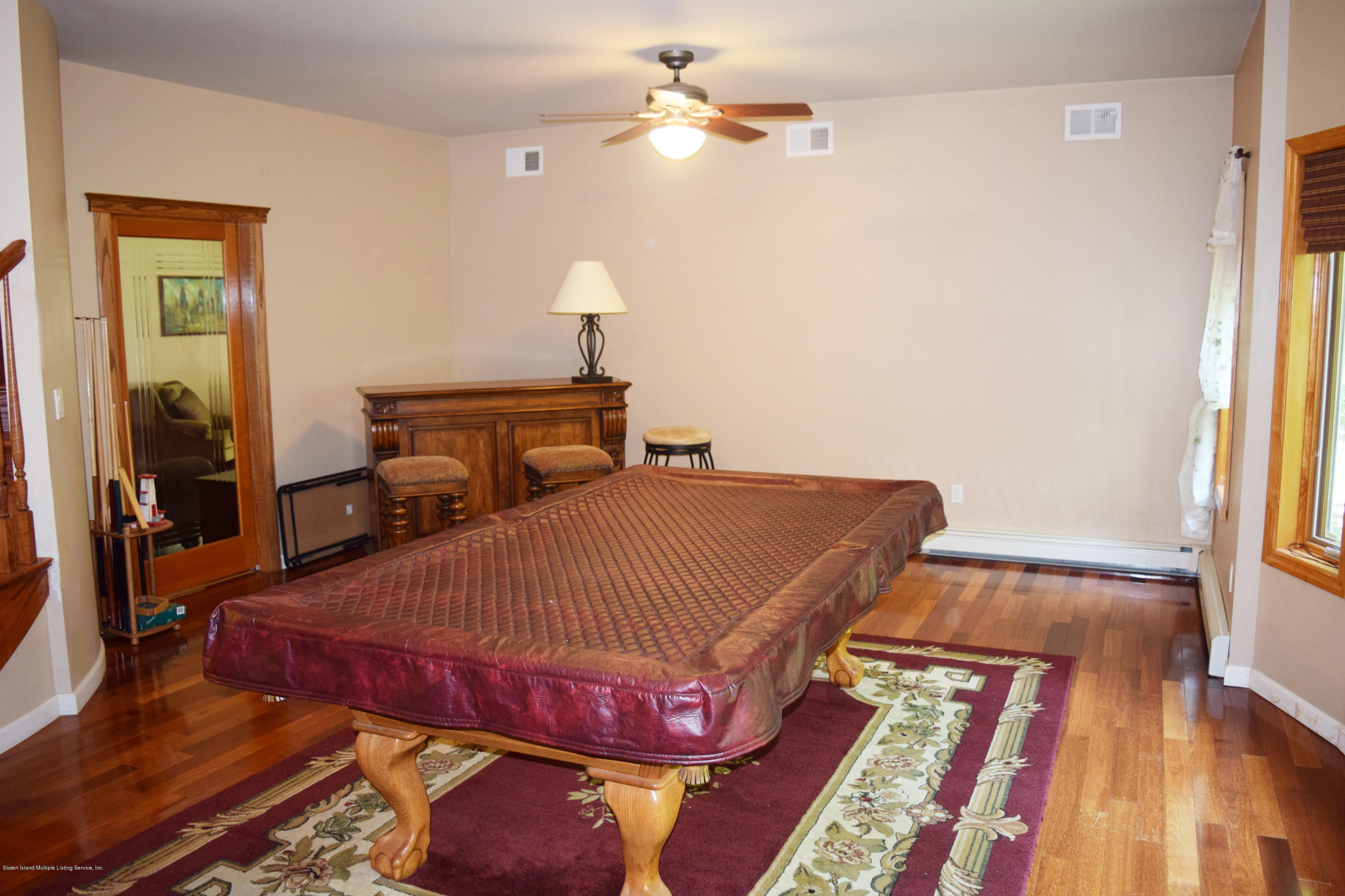 337 St George Road Staten Island, NY 10306 - Photo 5 of 20 Fmly/Gm rm