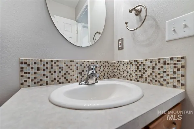 $410,000 | 931 North Maple Creek Avenue, Meridian, ID 83642