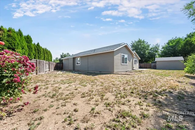 $410,000 | 931 North Maple Creek Avenue, Meridian, ID 83642