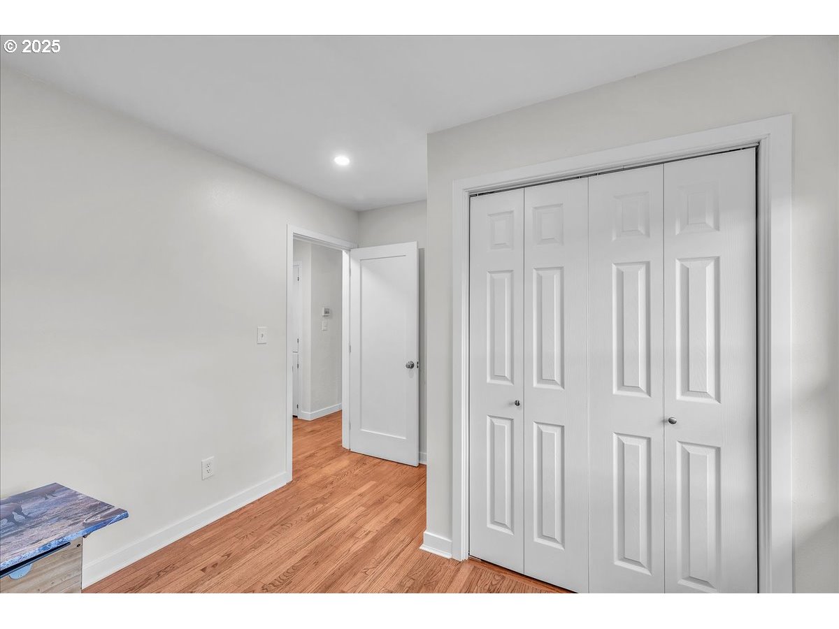 19448 Southwest Scholls Ferry Road Beaverton, OR 97007 - Photo 28 of 45 a view of an empty room