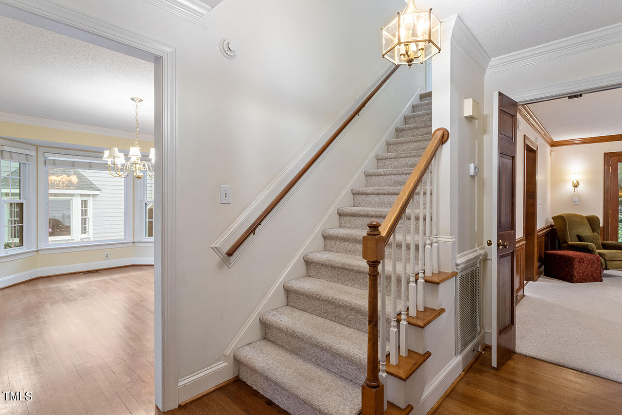 1925 Hamrick Drive Raleigh, NC 27615 - Photo 4 of 38 Entry