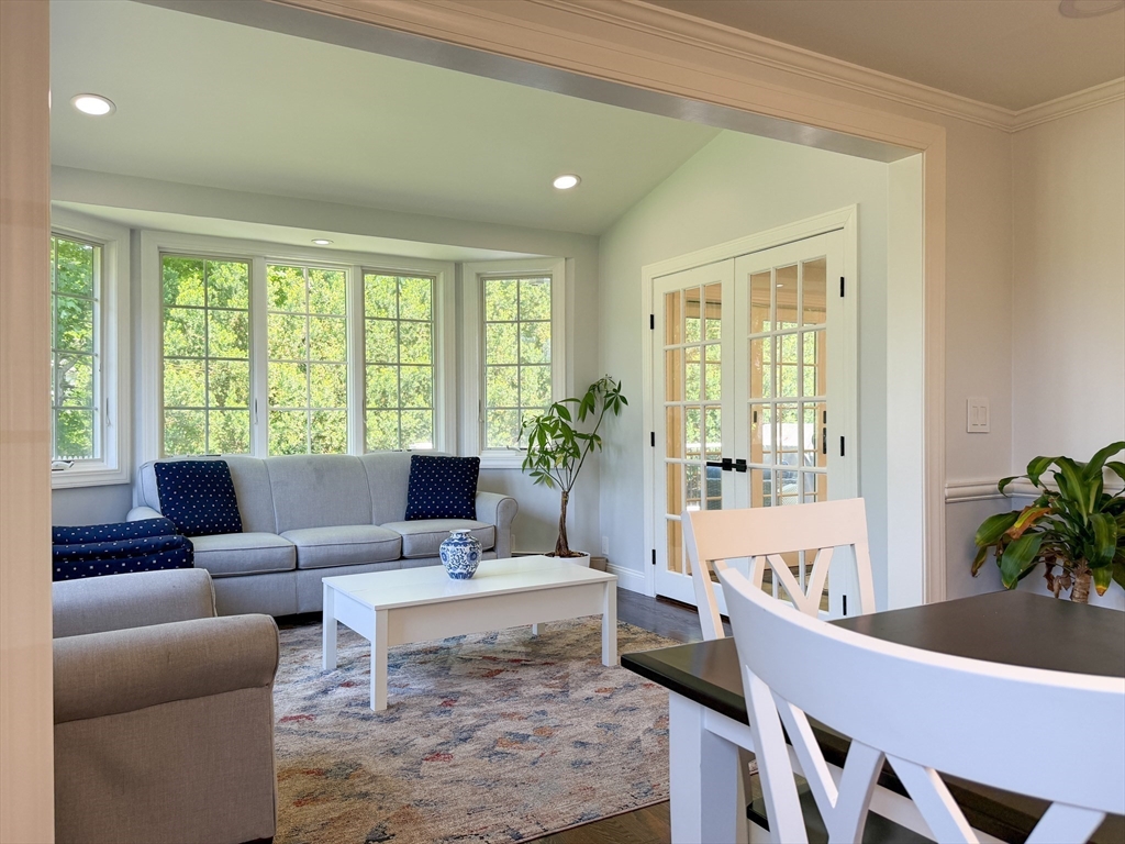 3 Sprague Road Wellesley, MA 02481 - Photo 12 of 33