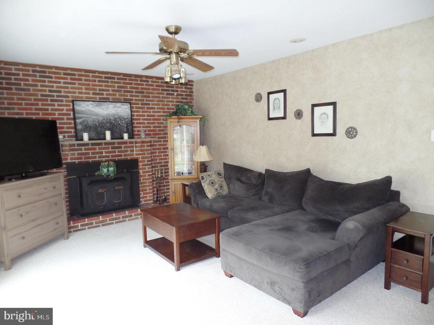 174 Twining Ford Road Richboro, PA 18954 - Photo 10 of 22 Family Room with double slider doors to patio