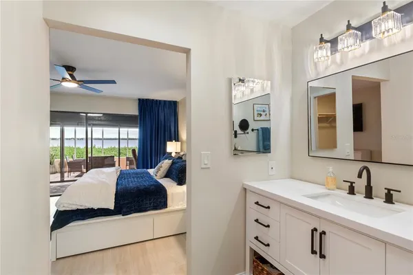 $3,700 | 3887 Catalina Drive, Bradenton, FL 34210