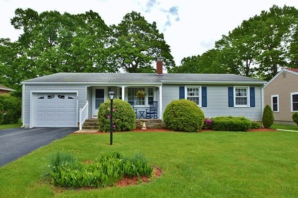 29 Ferncroft Road Shrewsbury, MA 01545 - Photo 1 of 17 Gallery Image 1