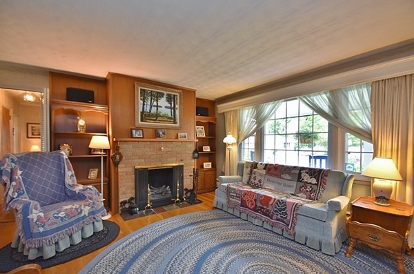 29 Ferncroft Road Shrewsbury, MA 01545 - Photo 7 of 17 Gallery Image 7
