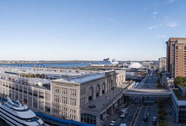 $1,890,000 | 133 Seaport Boulevard, Unit 1023, Boston, MA 02210