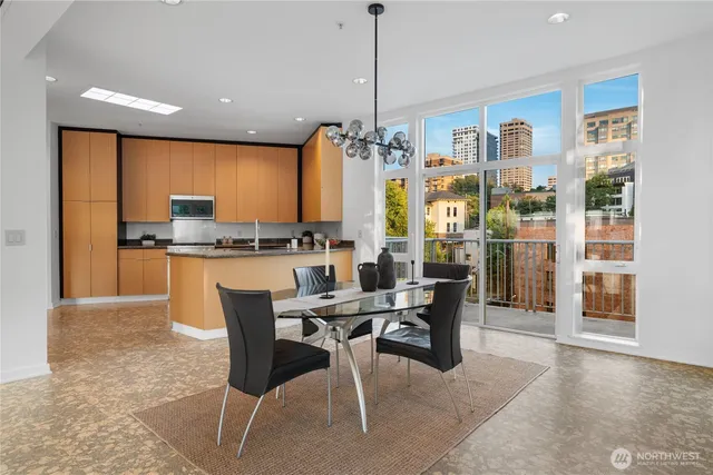 $1,399,999 | 303 East Pike Street, Unit PH1, Seattle, WA 98122