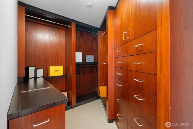 $1,399,999 | 303 East Pike Street, Unit PH1, Seattle, WA 98122