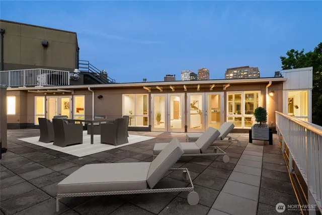 $1,399,999 | 303 East Pike Street, Unit PH1, Seattle, WA 98122