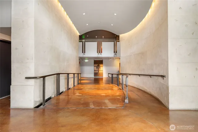 $1,399,999 | 303 East Pike Street, Unit PH1, Seattle, WA 98122