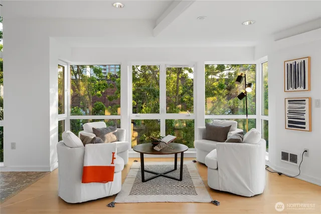 $1,399,999 | 303 East Pike Street, Unit PH1, Seattle, WA 98122