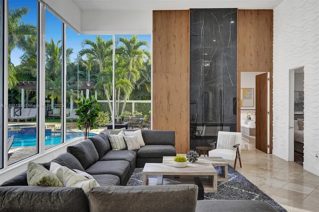 $2,480,000 | 11400 Northwest 7th Street, Plantation, FL 33325