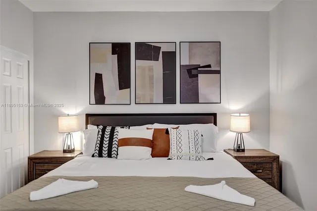 $2,480,000 | 11400 Northwest 7th Street, Plantation, FL 33325