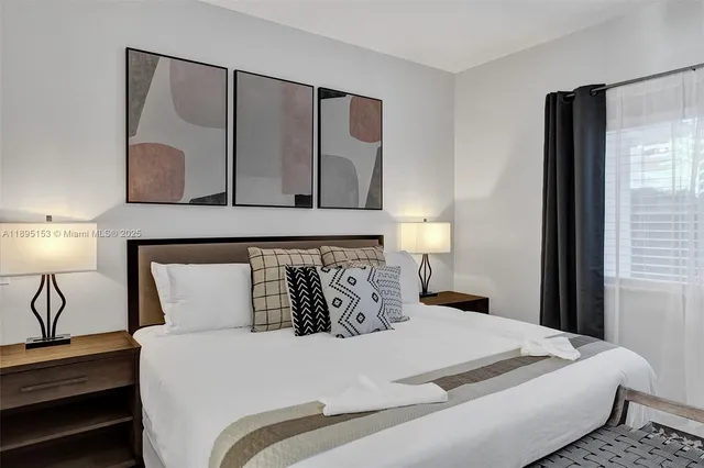 $2,480,000 | 11400 Northwest 7th Street, Plantation, FL 33325