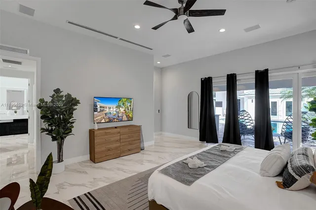 $2,480,000 | 11400 Northwest 7th Street, Plantation, FL 33325