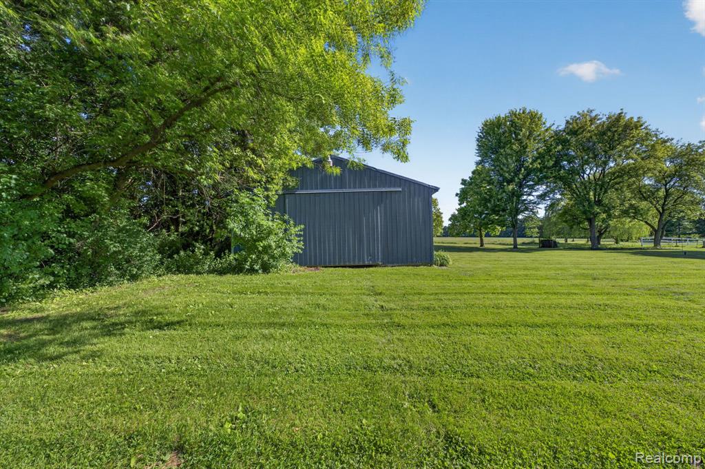 7077 West Frances Road Flushing, MI 48433 - Photo 33 of 50