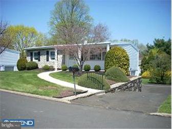 467 Beaver Road Southampton, PA 18966 - Photo 2 of 12 Gallery Image 2