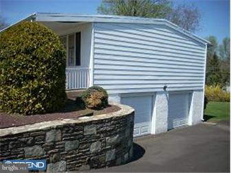467 Beaver Road Southampton, PA 18966 - Photo 3 of 12 Gallery Image 3