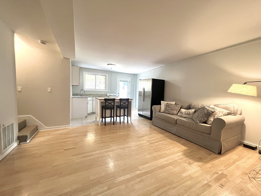 8 Wall Street, Unit 1 Boston, MA 02129 - Photo 4 of 15