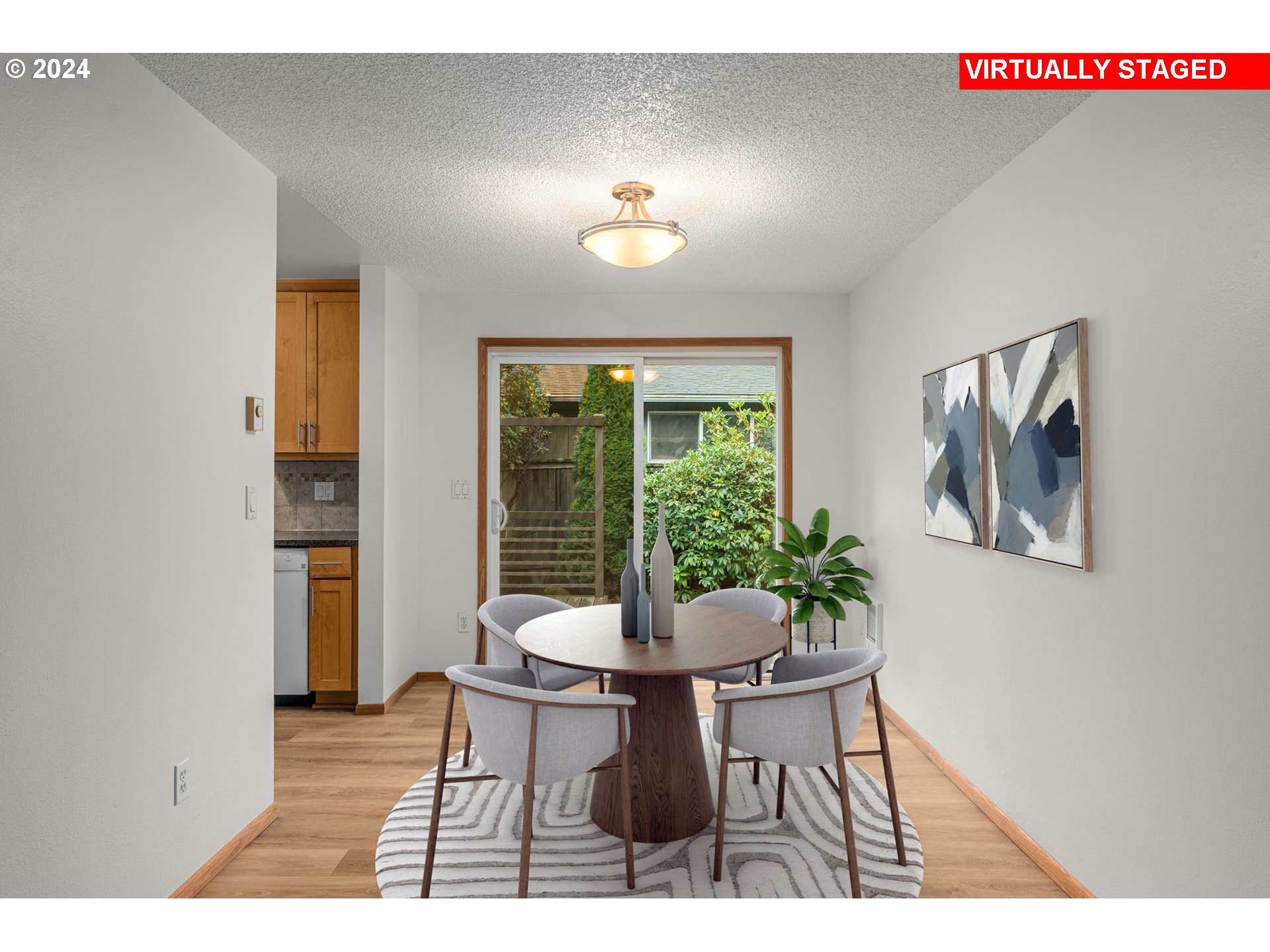 9633 Southwest 55th Avenue Portland, OR 97219 - Photo 14 of 31 Gallery Image 14