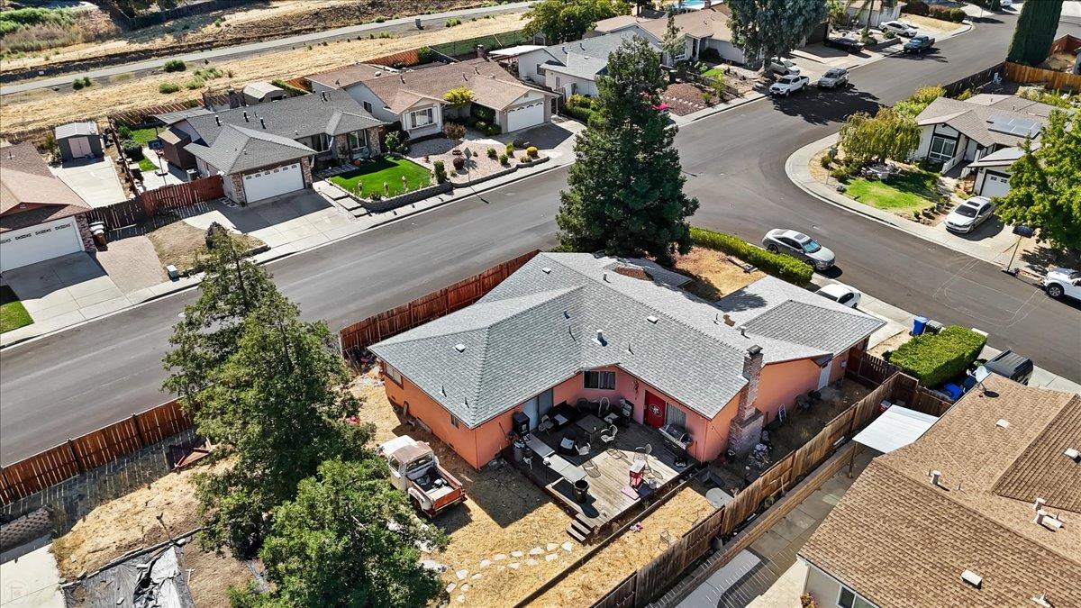 2129 Monostory Court Pittsburg, CA 94565 - Photo 10 of 18 an aerial view of a house with a garden