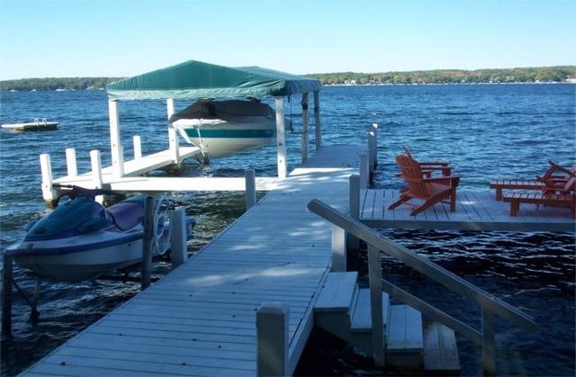 N1917 Bluff Lane, Lake Geneva, WI 53147