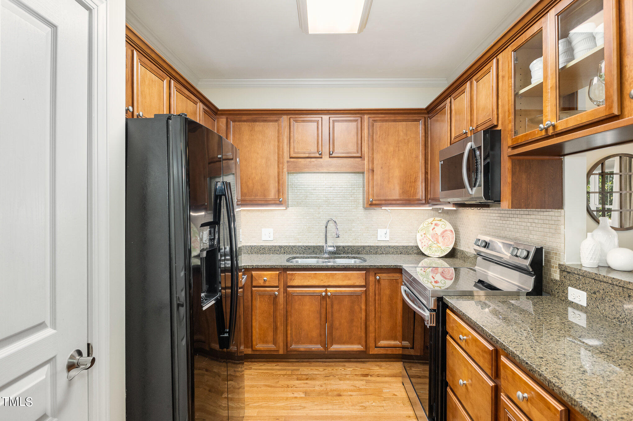 7510 Lead Mine Road, Unit 100 Raleigh, NC 27615 - Photo 12 of 29 Kitchen