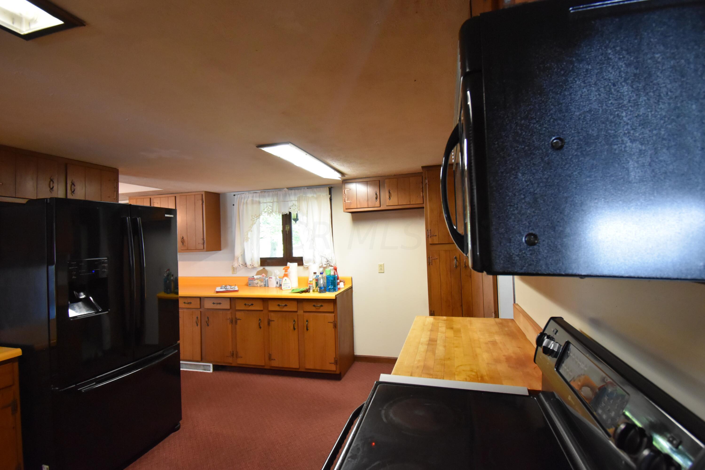 428 Coover Road Delaware, OH 43015 - Photo 16 of 41 Kitchen