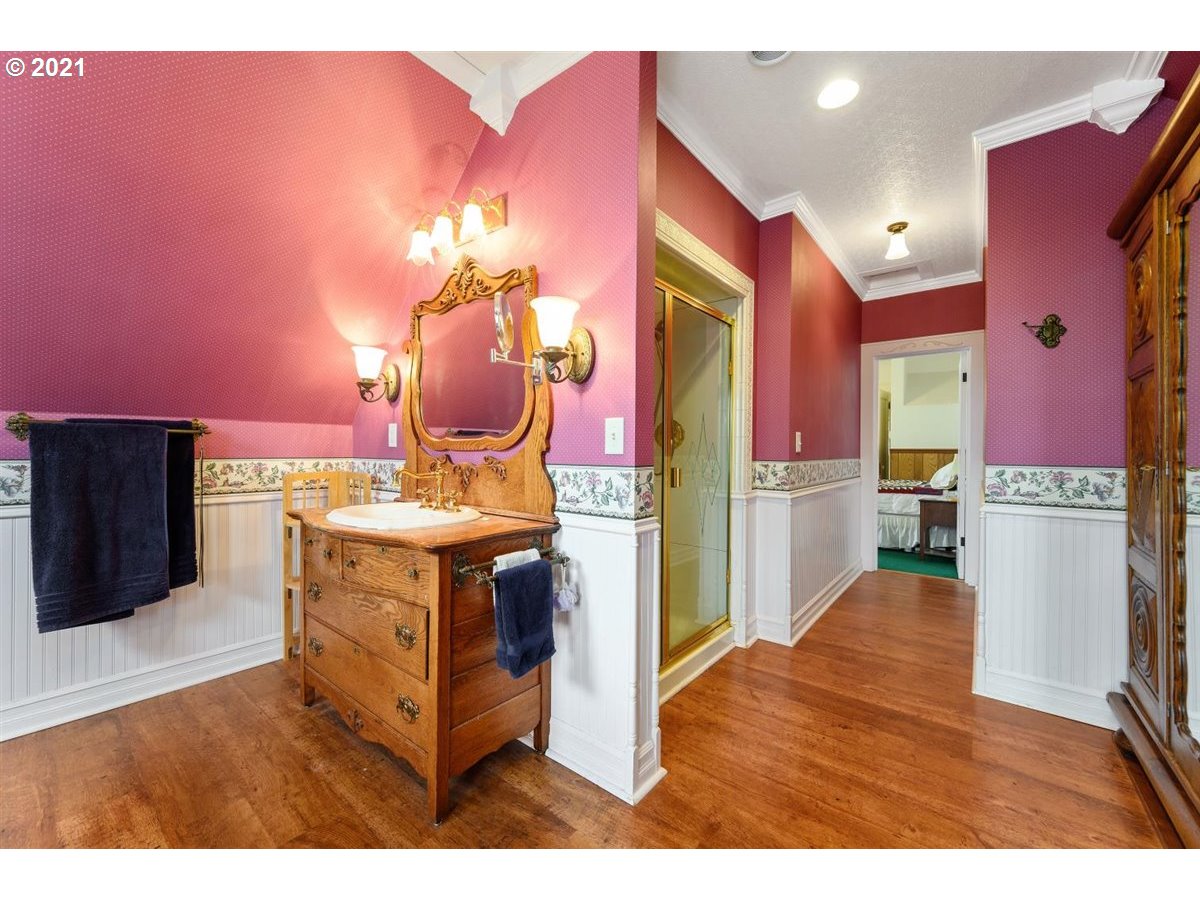 717 Southwest Levens Street Dallas, OR 97338 - Photo 22 of 32 Gallery Image 22