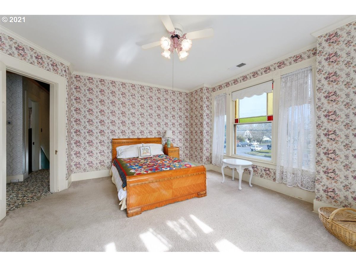 717 Southwest Levens Street Dallas, OR 97338 - Photo 25 of 32 Gallery Image 25