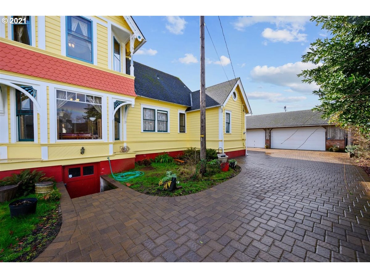717 Southwest Levens Street Dallas, OR 97338 - Photo 31 of 32 Gallery Image 31