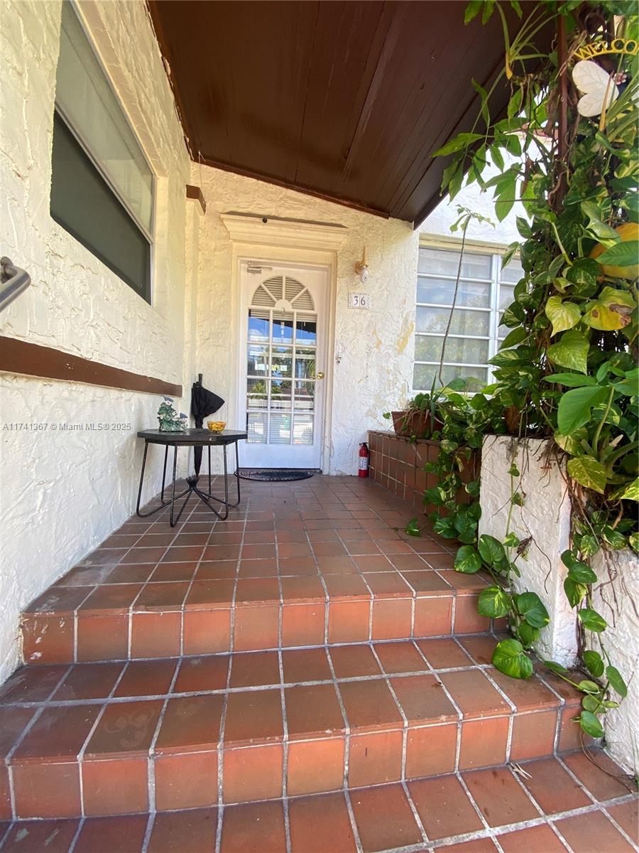 36 Southwest 20th Road Miami, FL 33129 - Photo 13 of 27 Gallery Image 13