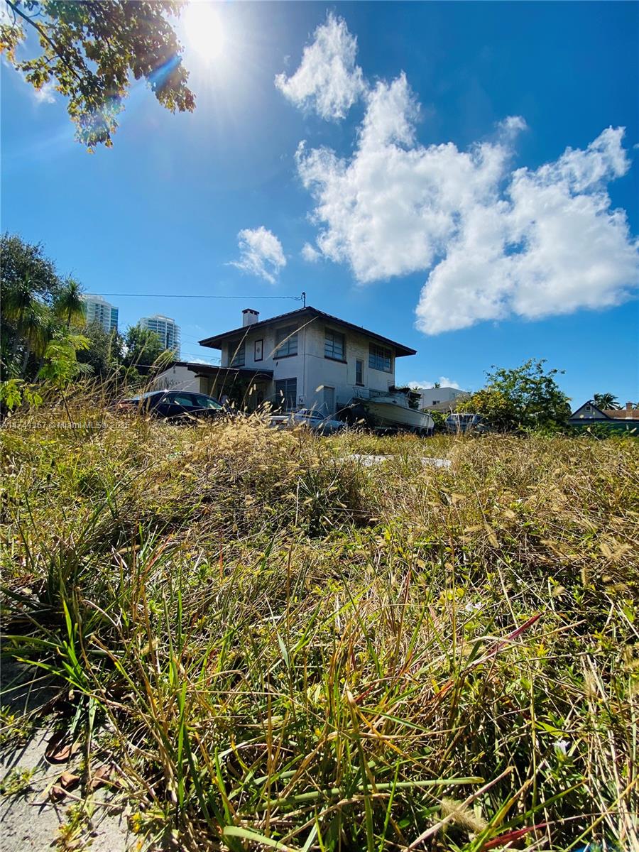 36 Southwest 20th Road Miami, FL 33129 - Photo 24 of 27 Gallery Image 24