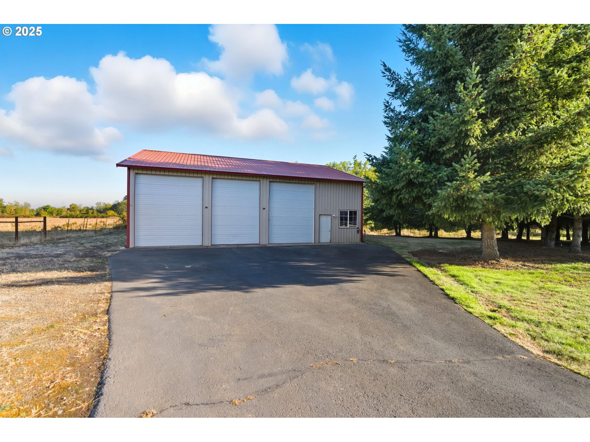 9573 South Gribble Road Canby, OR 97013 - Photo 42 of 48 a view of swimming pool with an outdoor seating