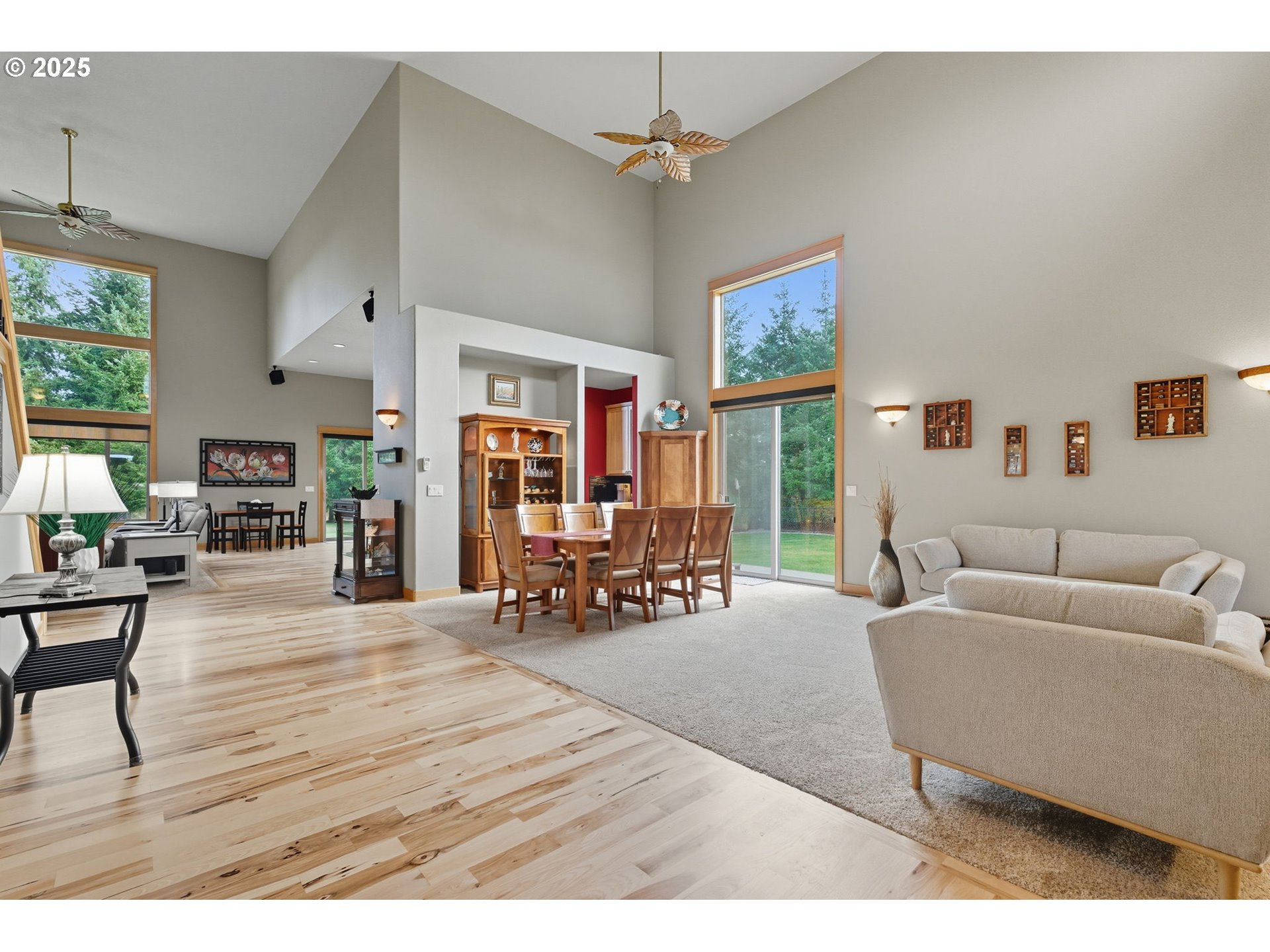 9573 South Gribble Road Canby, OR 97013 - Photo 9 of 48 a living room with furniture dining table and a large window