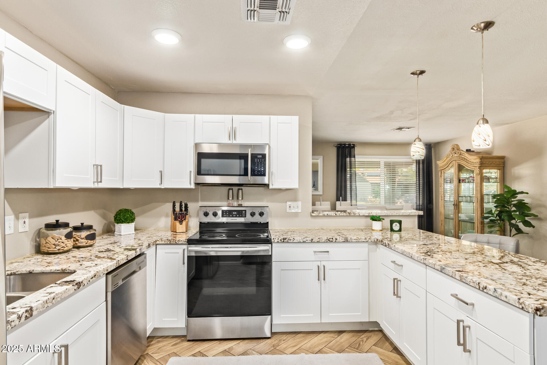 2320 West Bloomfield Road Phoenix, AZ 85029 - Photo 15 of 46 18 - Bloomfield