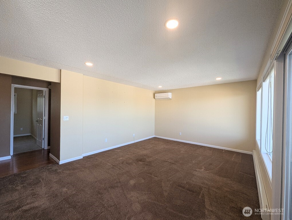 520 Maple Street, Unit 204 Edmonds, WA 98020 - Photo 12 of 20