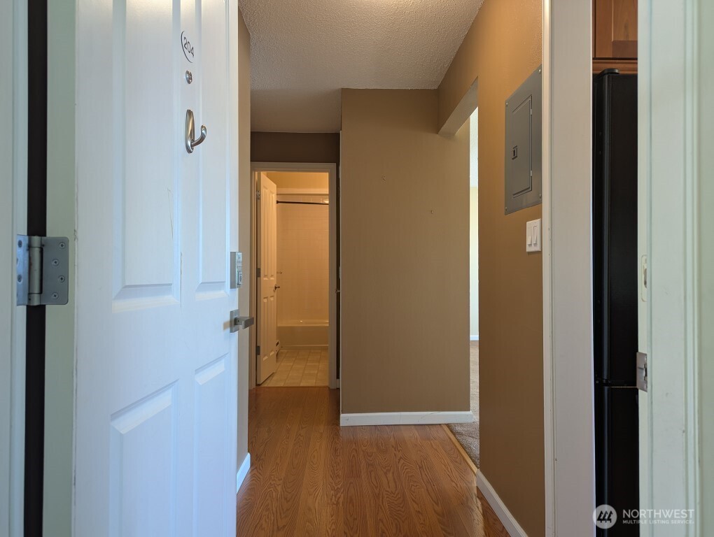 520 Maple Street, Unit 204 Edmonds, WA 98020 - Photo 6 of 20