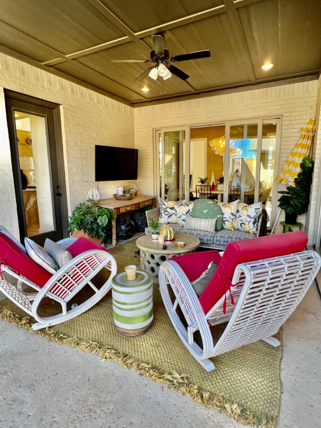 5902 112th Street Lubbock, TX 79424 - Photo 41 of 47 a living room with furniture and a flat screen tv