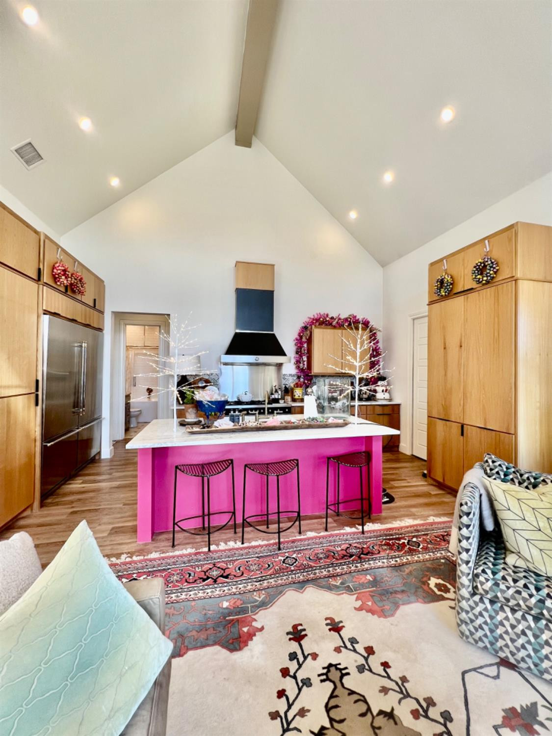 5902 112th Street Lubbock, TX 79424 - Photo 9 of 47 a living room with furniture