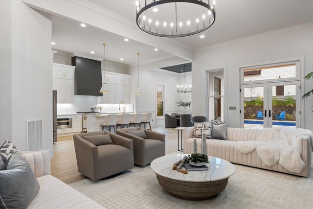 $2,280,000 | 937 South Douglas Avenue, Nashville, TN 37204