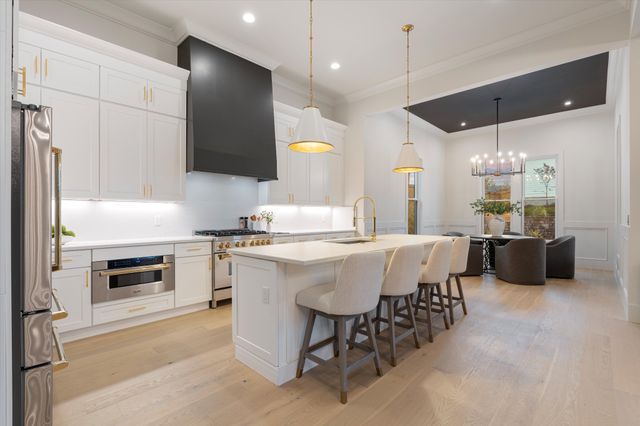 $2,280,000 | 937 South Douglas Avenue, Nashville, TN 37204